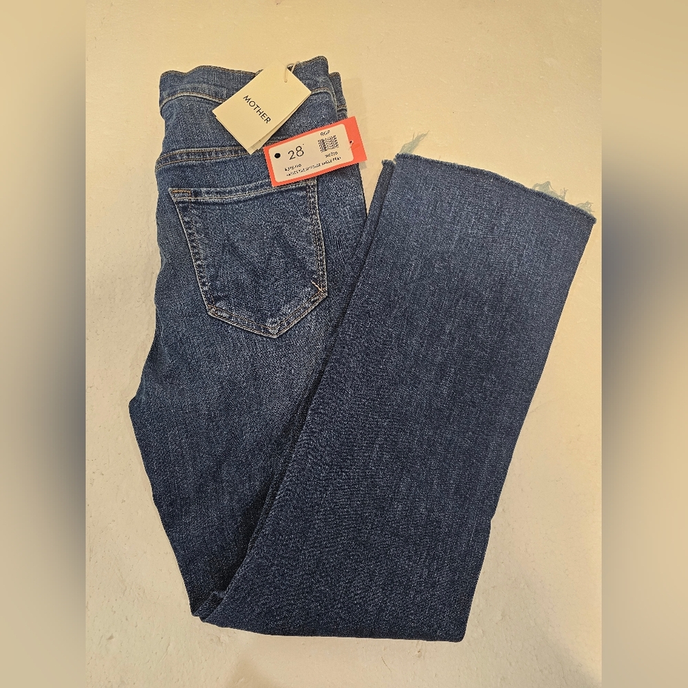Mother 🔥🔥HOST PICK🔥🔥ladies The Hustler Ankle Fray Jeans New with tags Sz 28
